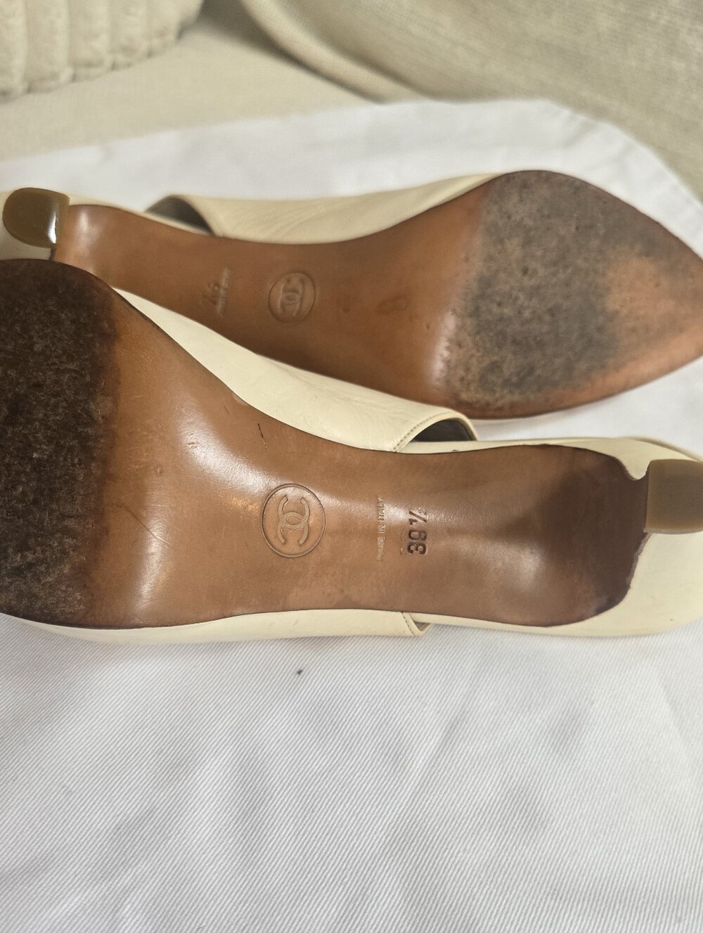 CHANEL Two-Tone Slingback Pumps in Cream & Brown - Picture 8 of 8